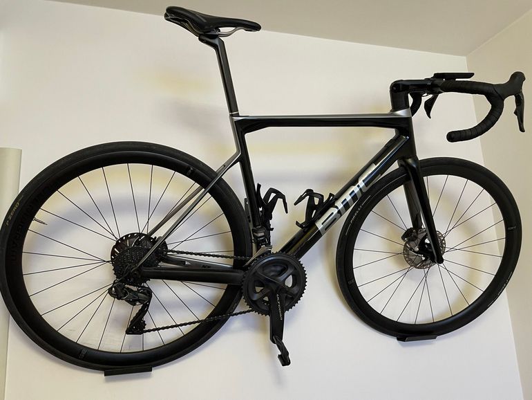 Used BMC Teammachine SLR01 DISC ONE 2018 2018 Road & Gravel — image 1 of 5