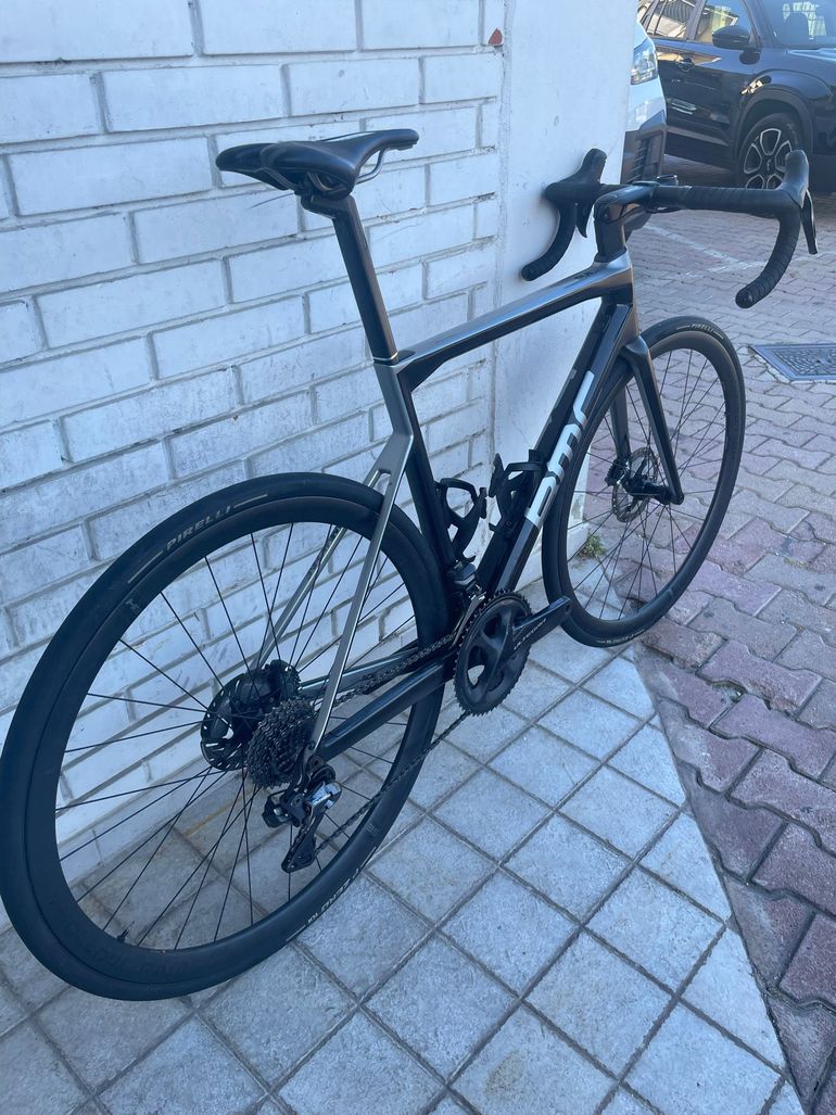 Brugt BMC Teammachine SLR01 DISC ONE 2018 2018 Road & Gravel — billede 2 af 6