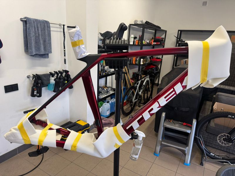 Used Trek Madone SL Gen 8 Frameset 2026 Frameset 2026 Road & Gravel, Red — image 1 of 8