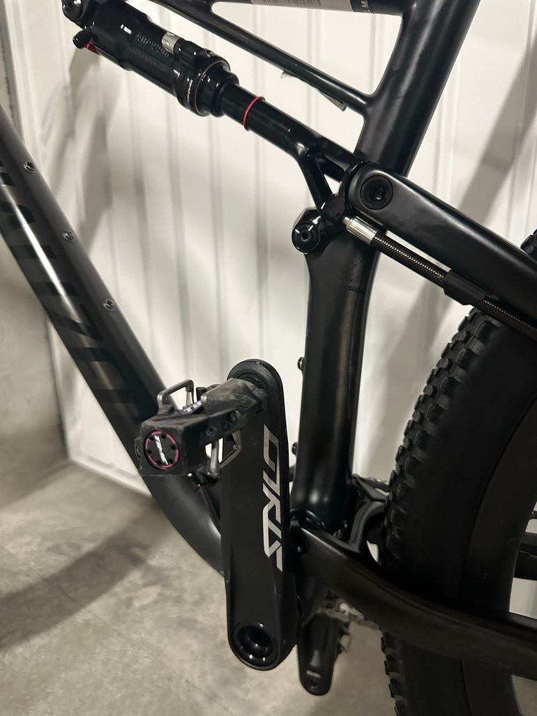 Used Specialized Men's Epic Expert 2020 2020 Mountainbike, Black, 29 — image 8 of 27