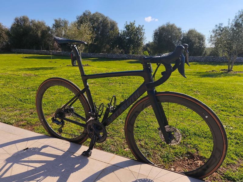 Used Specialized Tarmac Shimano Ultegra Di2 2018 Road & Gravel, Black — image 2 of 5