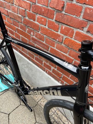 Used Bianchi Nirone Shimano 105 2025 Road & Gravel, Black — image 8 of 17