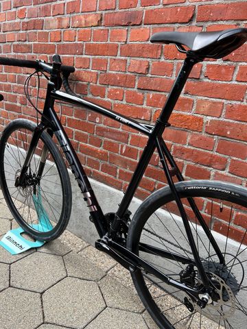 Used Bianchi Nirone Shimano 105 2025 Road & Gravel, Black — image 15 of 17