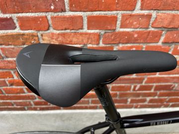 Used Bianchi Nirone Shimano 105 2025 Road & Gravel, Black — image 10 of 17