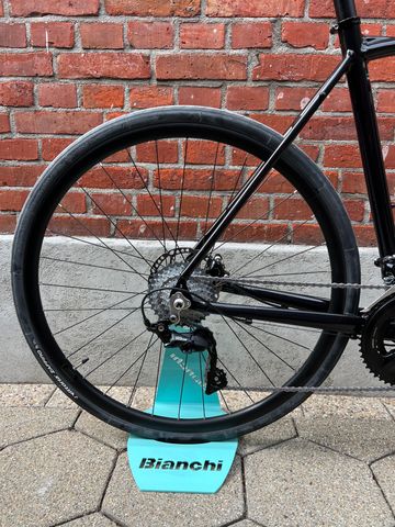 Used Bianchi Nirone Shimano 105 2025 Road & Gravel, Black — image 2 of 17