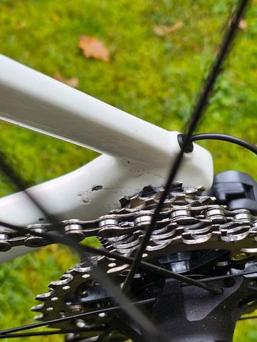 Używany Trek Madone Shimano Ultegra Di2 2019 Road & Gravel — zdjęcie 14 z 17