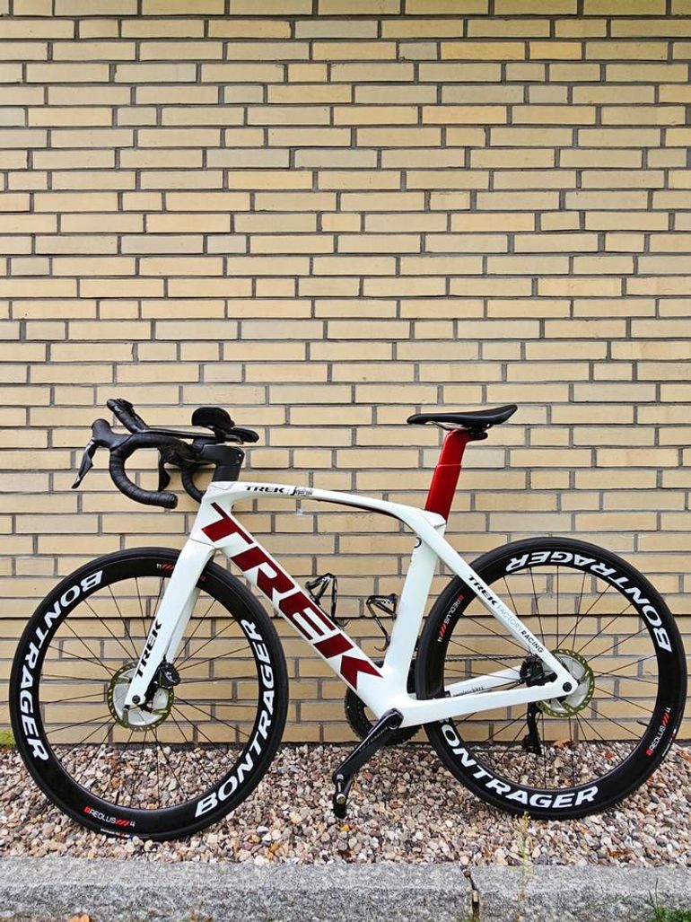Used Trek Madone Shimano Ultegra Di2 2019 Road & Gravel, Weiß — image 1 of 17