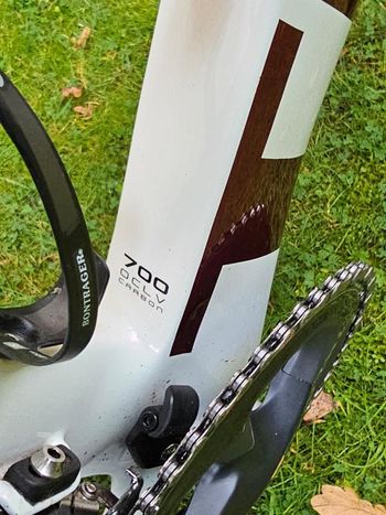 Used Trek Madone Shimano Ultegra Di2 2019 Road & Gravel, Weiß — image 15 of 17