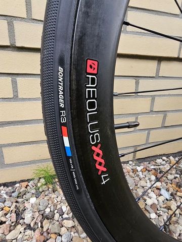 Używany Trek Madone Shimano Ultegra Di2 2019 Road & Gravel — zdjęcie 9 z 17