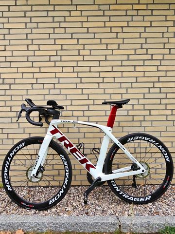 Używany Trek Madone Shimano Ultegra Di2 2019 Road & Gravel — zdjęcie 2 z 17