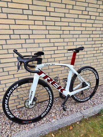 Używany Trek Madone Shimano Ultegra Di2 2019 Road & Gravel — zdjęcie 4 z 17