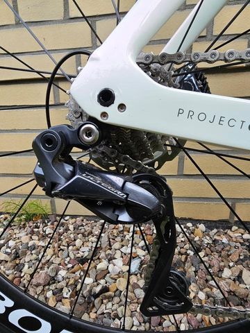Używany Trek Madone Shimano Ultegra Di2 2019 Road & Gravel — zdjęcie 7 z 17