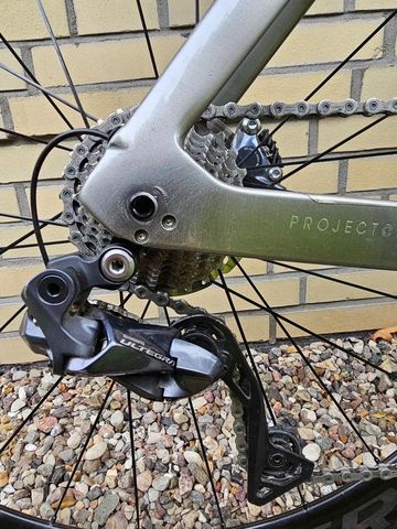 Gebrauchtes Trek Madone Shimano Ultegra Di2 2019 Road & Gravel, Hellgrau — Bild 15 von 17