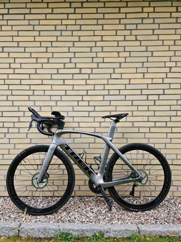 Gebrauchtes Trek Madone Shimano Ultegra Di2 2019 Road & Gravel, Hellgrau — Bild 2 von 17