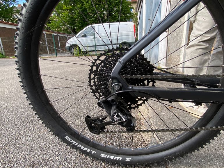 Used CUBE ACID 2019 2019 Mountainbike, Light Gray, 27.5, 29 — image 4 of 8