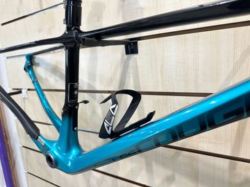 Used Lee Cougan Custom Frameset 2024 Mountainbike, Blue — image 2 of 9