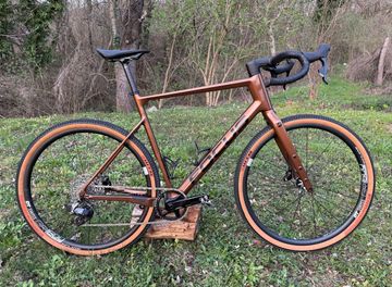 Focus ATLAS 8.9 2022 2022 Road & Gravel usato, Nero — immagine 1 di 9