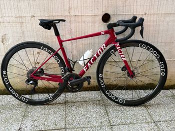 Factor, O2 Shimano Ultegra Di2