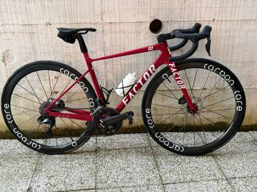 Used Factor O2 Shimano Ultegra Di2 2024 Road & Gravel