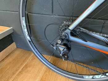 Used Giant Propel Advanced 1 2016 2016 Road & Gravel, Orange — image 4 of 8