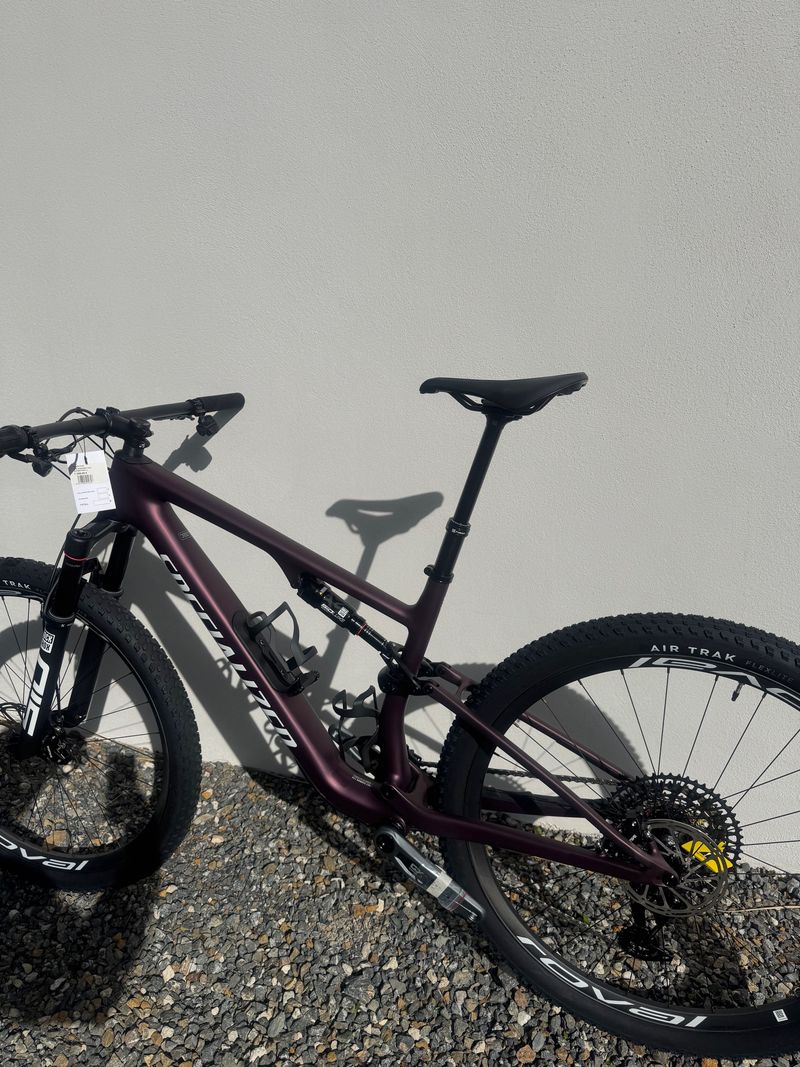 Used Specialized Epic 8 Expert 2026 2026 Mountainbike, Purple, 29 — image 5 of 5