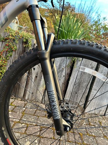 Tweedehands Specialized Rockhopper Expert 29 2022 2022 Mountainbike — afbeelding 2 van 9
