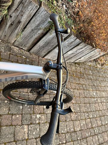 Tweedehands Specialized Rockhopper Expert 29 2022 2022 Mountainbike — afbeelding 7 van 9