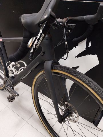 Specialized Diverge Sport Carbon - SRAM Apex 2023 2023 Road & Gravel usato