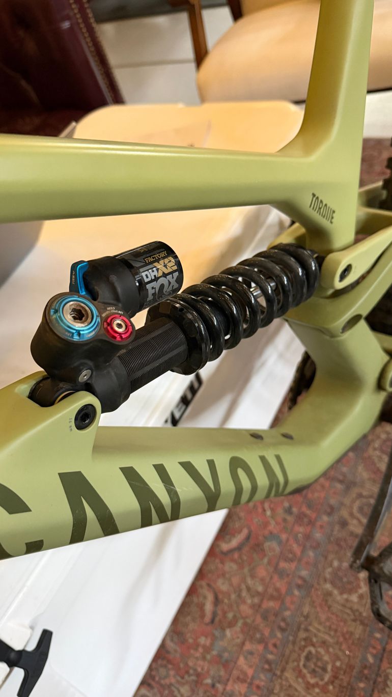 Used Canyon Torque Mullet CF 8 2023 2023 Mountainbike, Green, 29, 27.5 — image 2 of 4