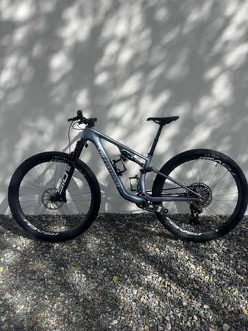 Used Specialized Epic 8 Pro 2026 2026 Mountainbike, Light Gray, 29 — image 5 of 5