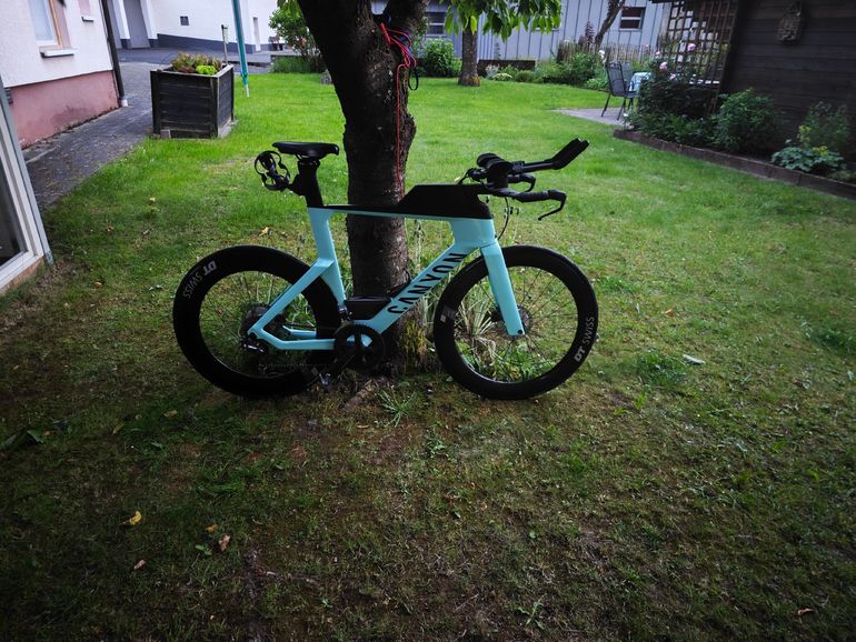 Tweedehands Canyon Speedmax CF 8 Disc Di2 2022 2022 Road & Gravel — afbeelding 1 van 3