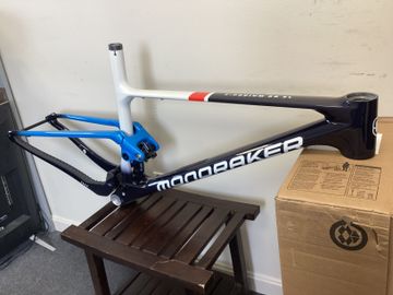 Used Mondraker F-PODIUM RR SL 2024 Frameset 2024 Mountainbike, White, 29 — image 3 of 10