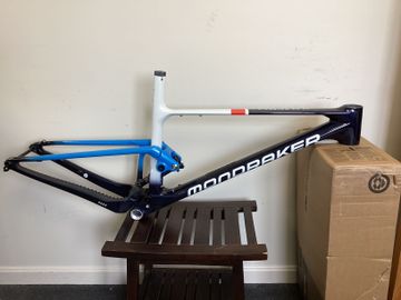 Used Mondraker F-PODIUM RR SL 2024 Frameset 2024 Mountainbike, White, 29 — image 2 of 10