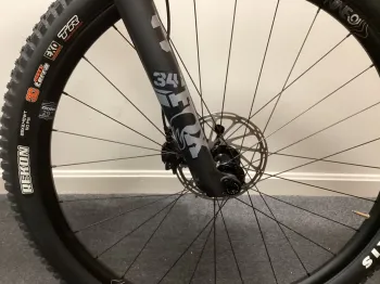 Used Pivot Pivot Mach 4 SL - Shimano XTR - Fox Factory 2024 Mountainbike, Black — image 9 of 11