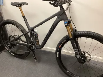 Used Pivot Pivot Mach 4 SL - Shimano XTR - Fox Factory 2024 Mountainbike, Black — image 3 of 11