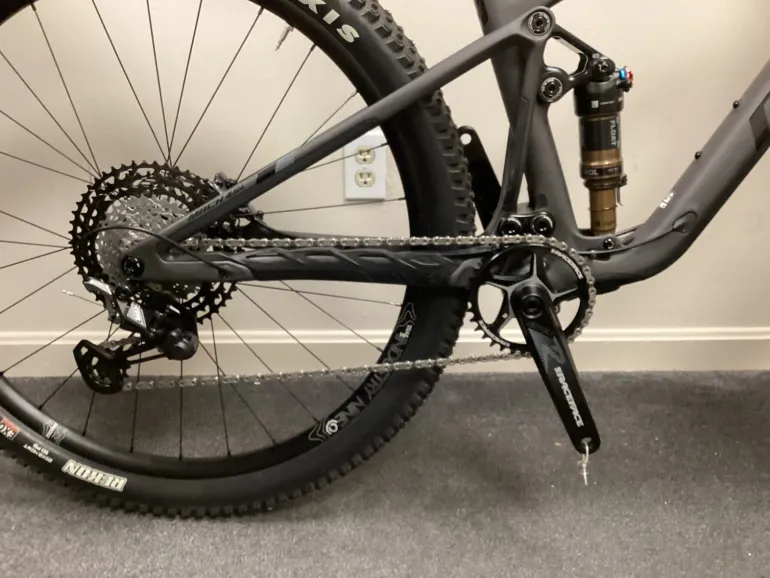 Used Pivot Pivot Mach 4 SL - Shimano XTR - Fox Factory 2024 Mountainbike, Black — image 8 of 11