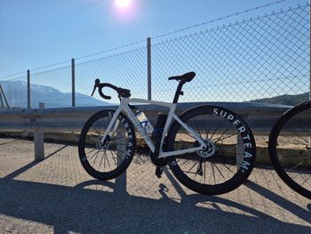 Used Specialized Tarmac SL7 Sport - Shimano 105 2024 2024 Road & Gravel — image 7 of 16