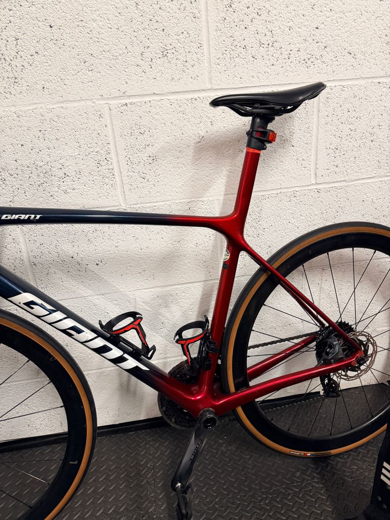 Used Giant TCR Advanced SL 1 Disc 2021 2021 Road & Gravel, Red — image 9 of 10