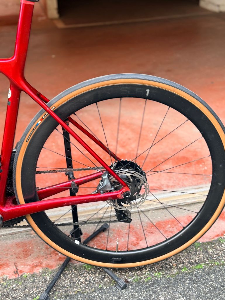 Used Giant TCR Advanced SL 1 Disc 2021 2021 Road & Gravel, Red — image 2 of 10