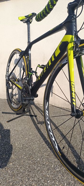 Used Giant Tcr Shimano 105 2020 Road & Gravel, Black — image 11 of 13