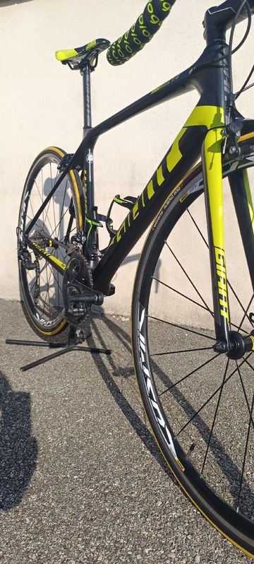 Tweedehands Giant Tcr Shimano 105 2020 Road & Gravel — afbeelding 11 van 13
