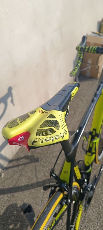 Used Giant Tcr Shimano 105 2020 Road & Gravel, Black — image 8 of 13