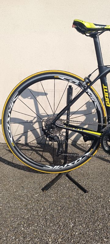 Tweedehands Giant Tcr Shimano 105 2020 Road & Gravel — afbeelding 9 van 13