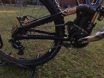 Used Commencal RACE KIT SUPREME Frameset 2024 Mountainbike, Black, Mixed — image 4 of 5