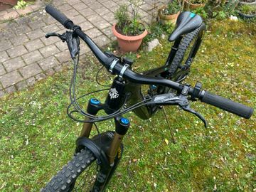 Used Yeti 160E C2 2025 2025 Mountainbike, Black, 29 — image 8 of 8