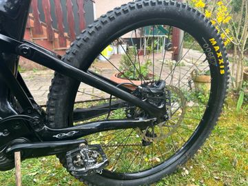 Used Yeti 160E C2 2025 2025 Mountainbike, Black, 29 — image 6 of 8