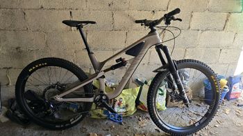Gebrauchtes Canyon Spectral CF8 2020 Mountainbike, Hellgrau — Bild 7 von 7