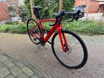 Trek Domane+ Shimano 105 2024 Road & Gravel d'occasion — image 6 sur 6