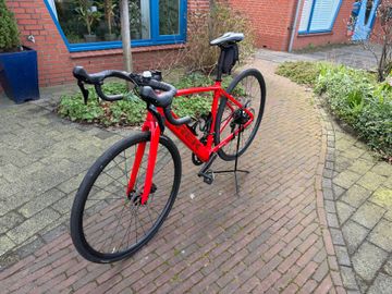 Trek Domane+ Shimano 105 2024 Road & Gravel d'occasion — image 5 sur 6