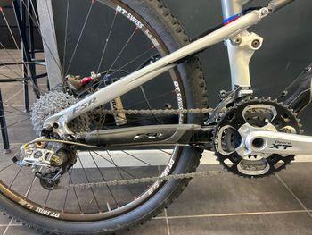 Used Specialized Epic FSR Comp 2017 2017 Mountainbike, Light Gray, 29 — image 2 of 3